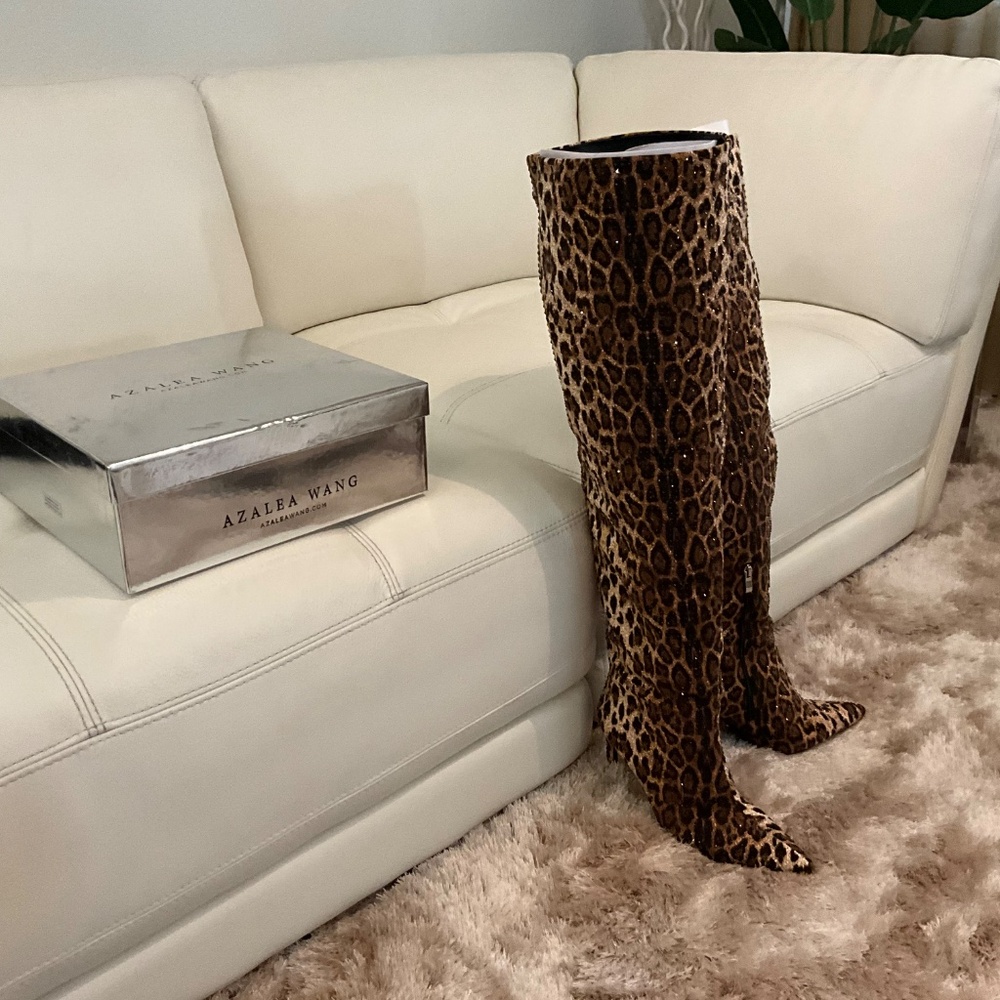 NIB AZALEA THIGH HIGH LEOPARD PRINT EMBELLISHED SEXY BOOTS 8🔥🔥🔥 - Picture 3 of 17